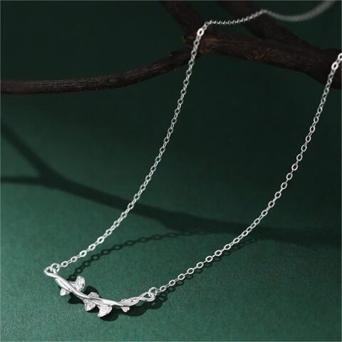 S999 Sterling Silver Ginkgo Leaf-Shaped Necklace