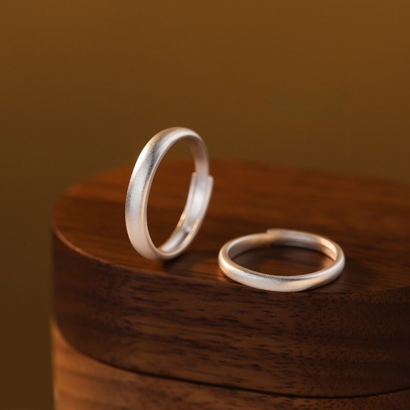 Pure Silver Minimalist Frosted Ring